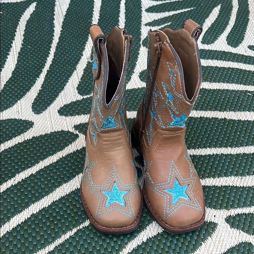 Tan Cowboy Boots with Blue Star Embroidery